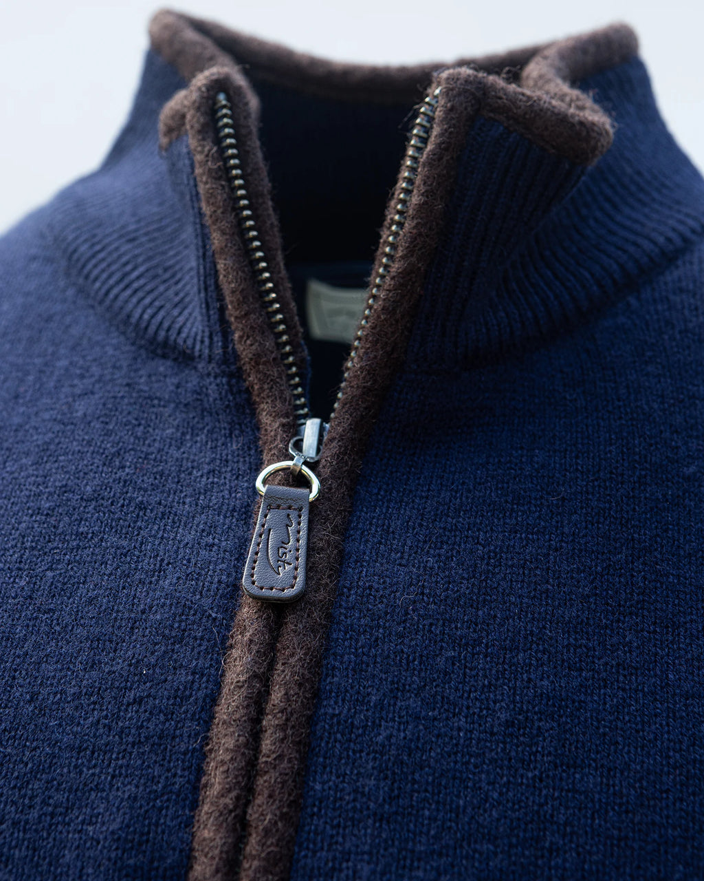 Cashmere and Merino Lined Gilet - Navy
