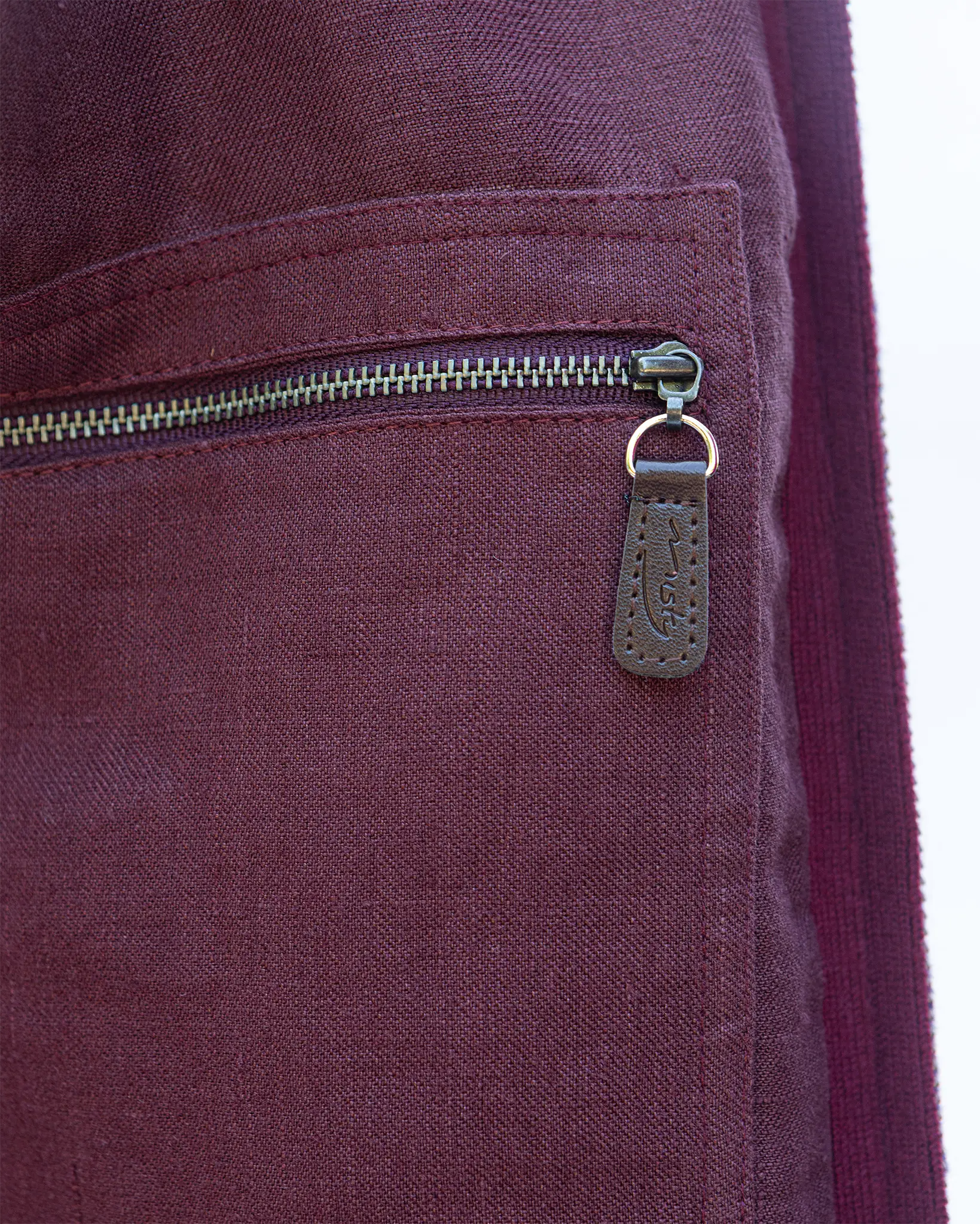 Cashmere and Merino Lined Gilet - Burgundy