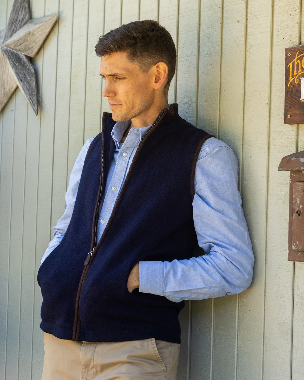 Cashmere and Merino Lined Gilet - Navy
