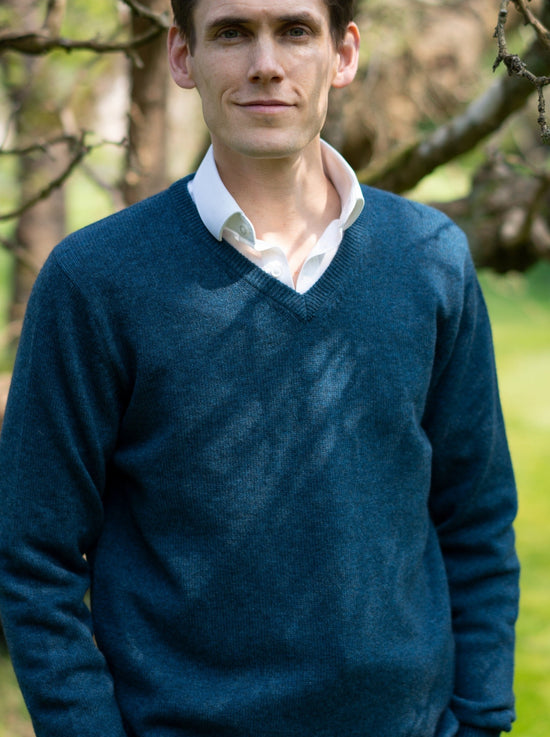 Cashmere and Merino V-Neck Jumper | Ocean Blue